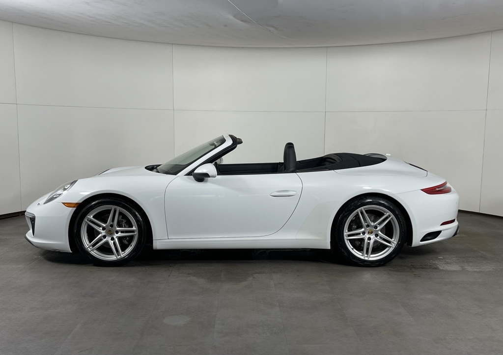2017 Porsche 911 Cabriolet photo 14