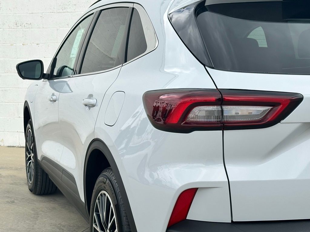 2025 Ford Escape Plug-In Hybrid PHEV