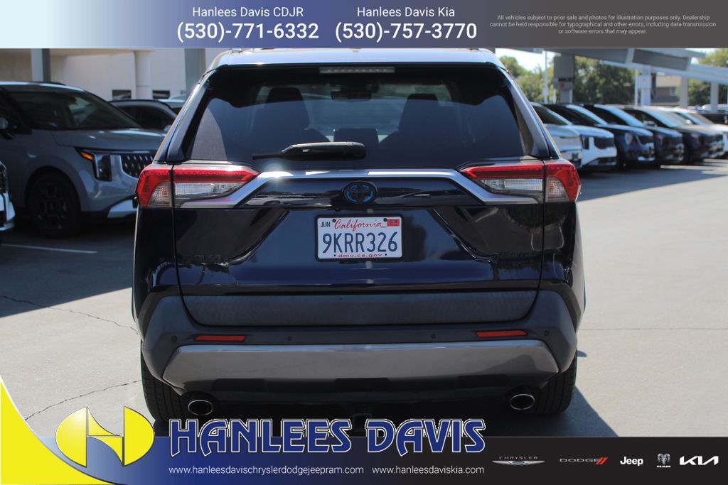 2020 Toyota RAV4 Hybrid Limited photo 3