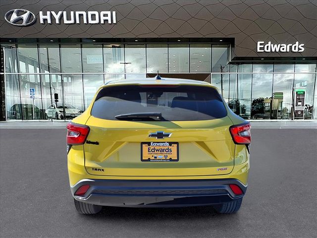 2024 Chevrolet Trax photo 4