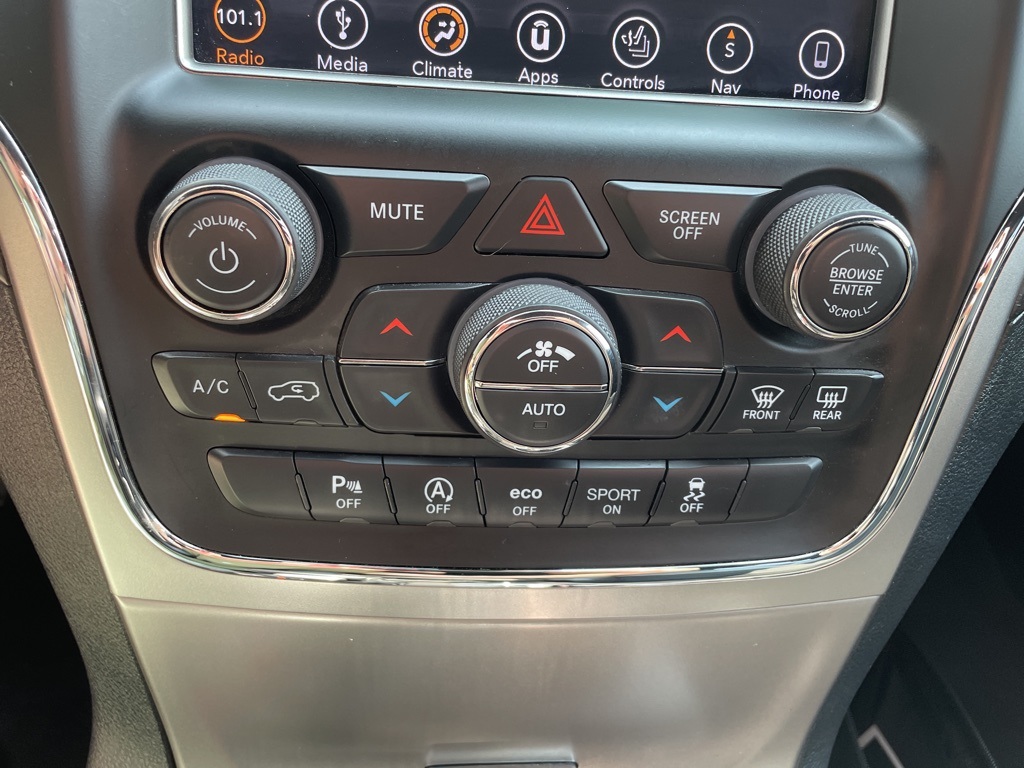 2018 Jeep Grand Cherokee Altitude photo 14