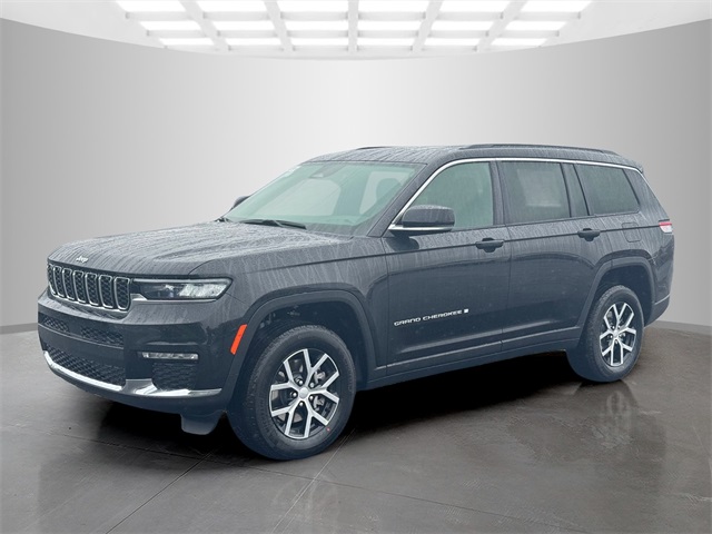 2025 Jeep Grand Cherokee Limited photo 3