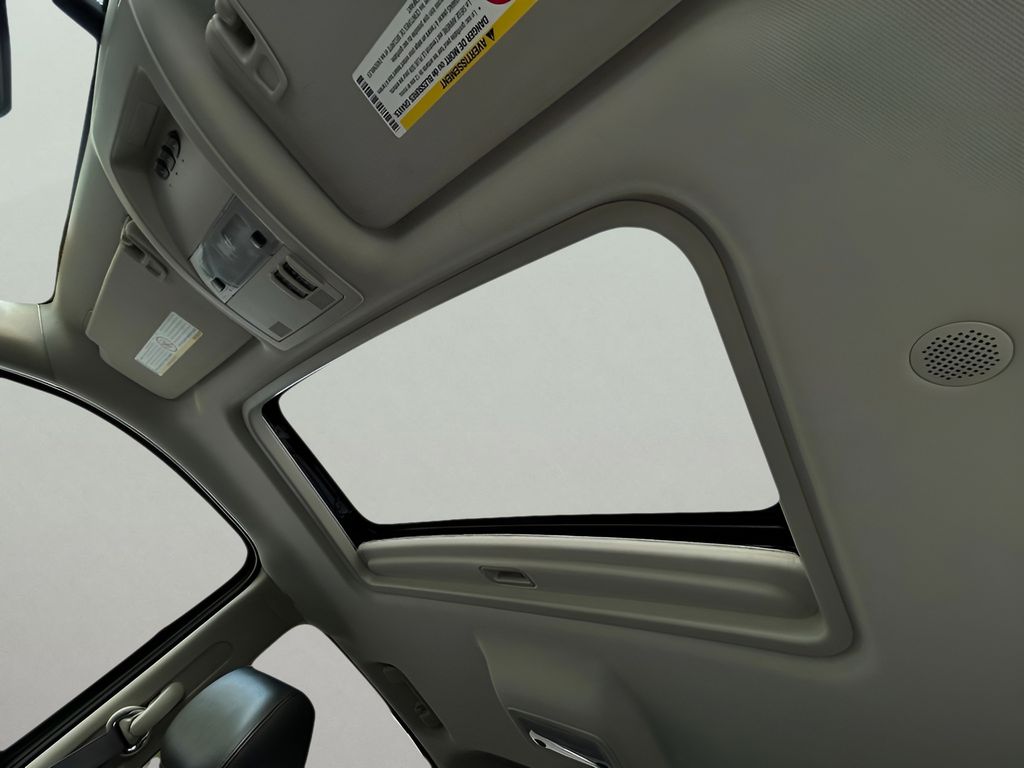 2012 Gmc Sierra Denali photo 18