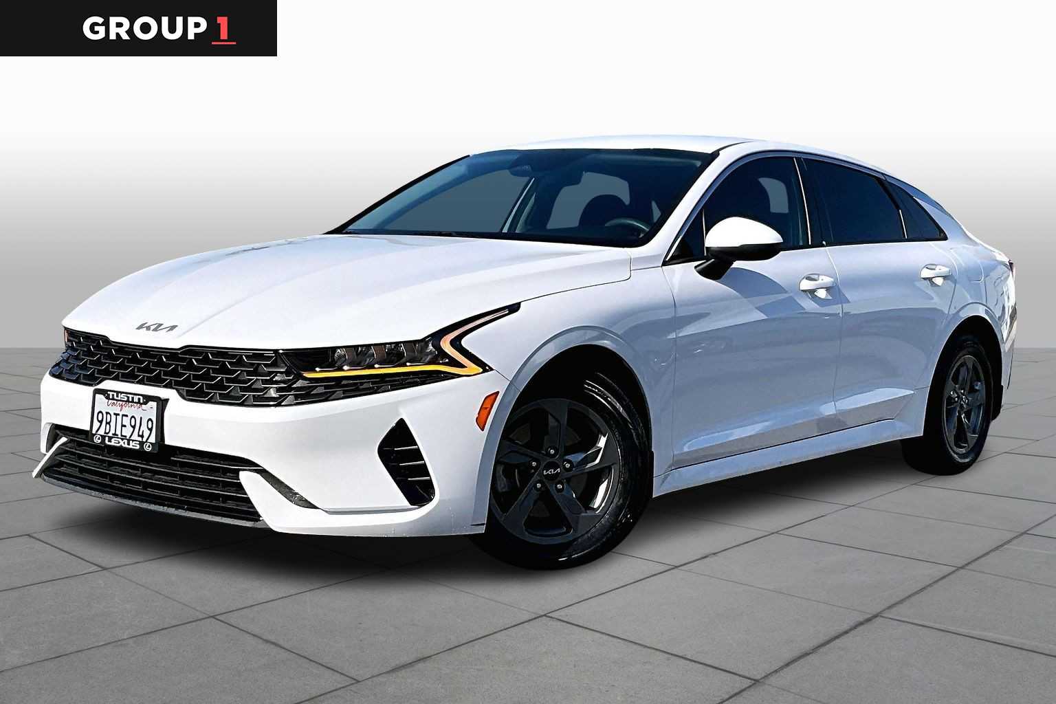 2022 Kia K5 LX's photo