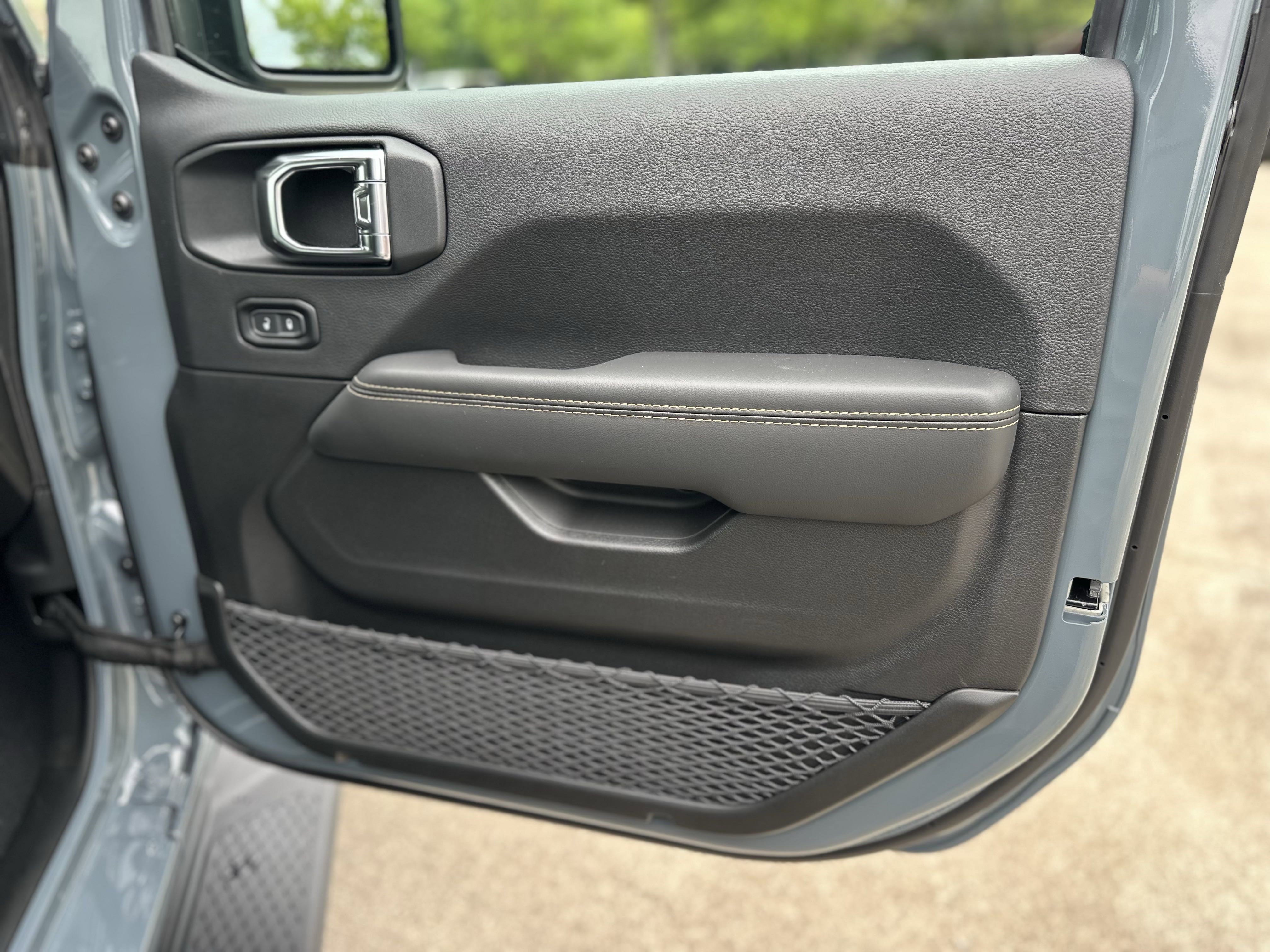2025 Jeep Gladiator Sport photo 5