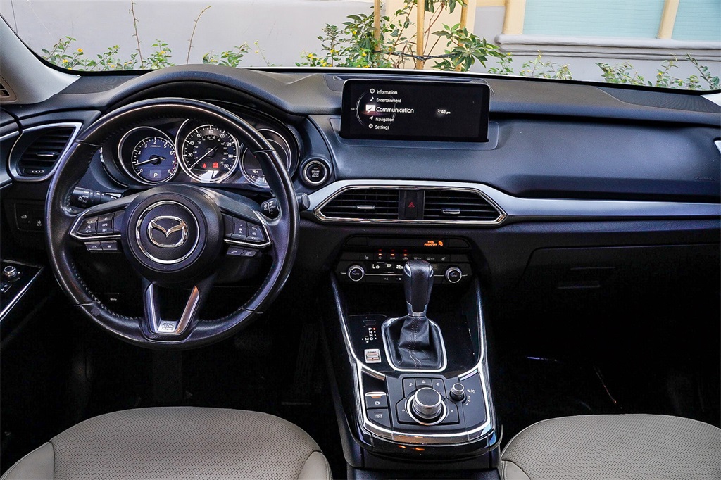 2023 Mazda CX-9 Touring photo 8