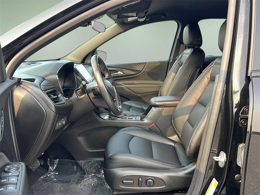 2022 Chevrolet Equinox RS photo 3