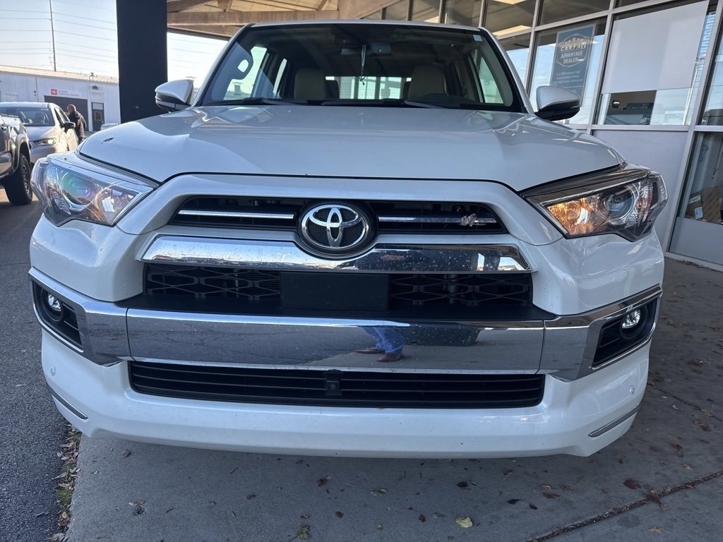 2022 Toyota 4Runner Limited photo 2