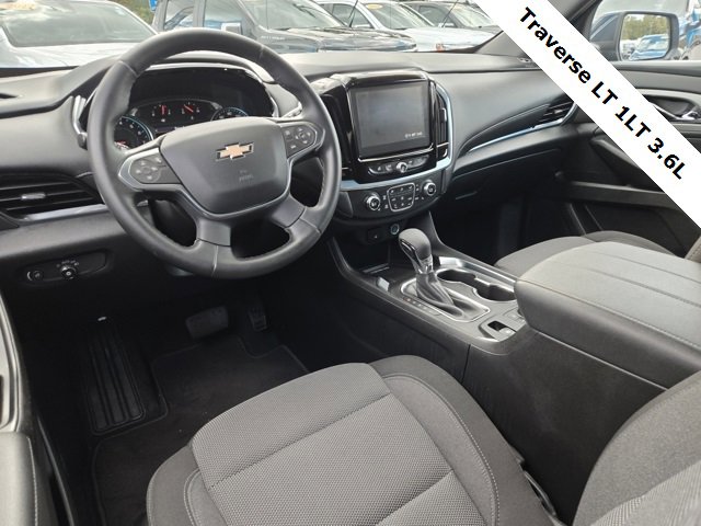 2023 Chevrolet Traverse Cloth photo 19