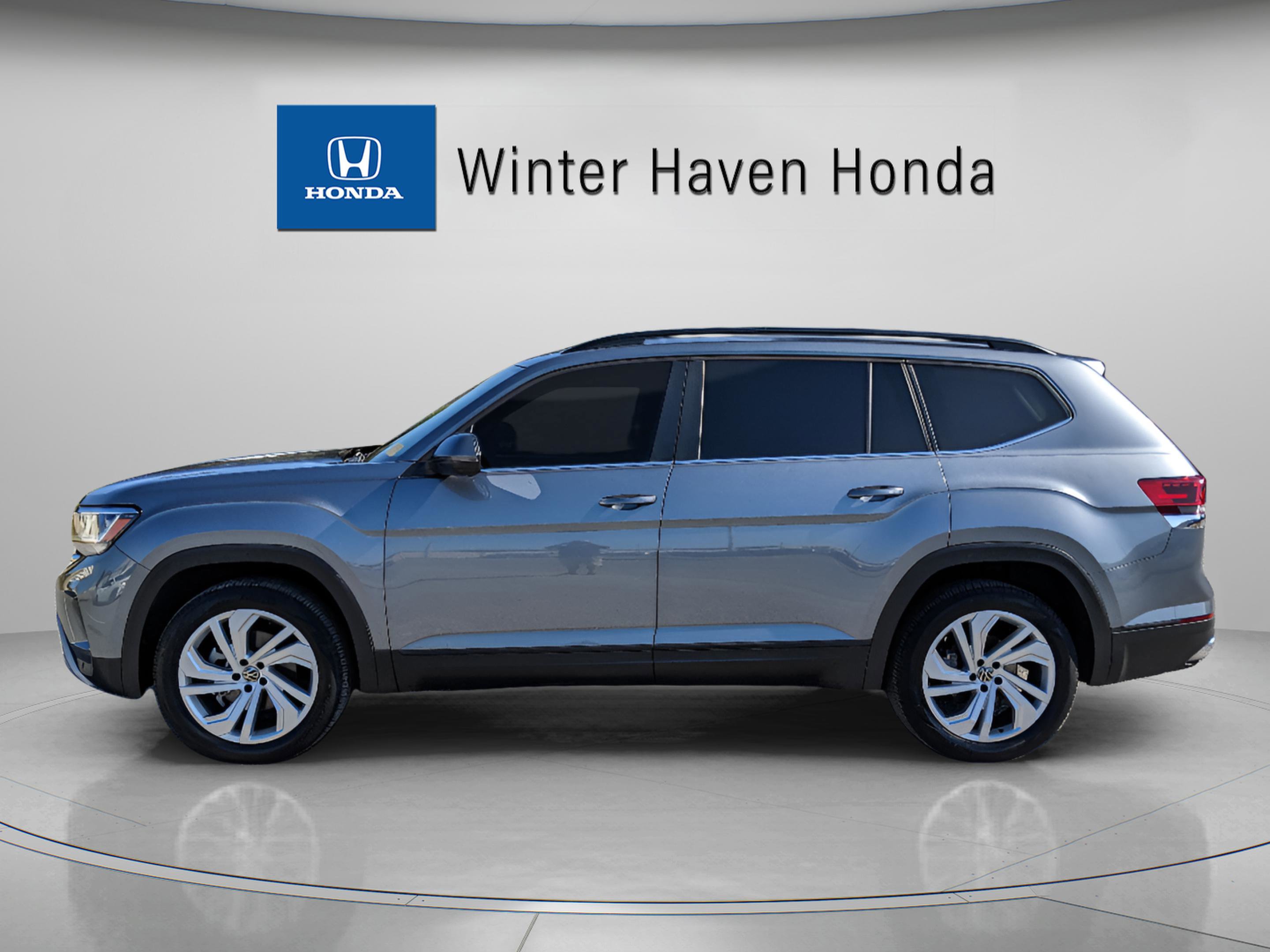 2021 Volkswagen Atlas V6 SE Technology photo 2