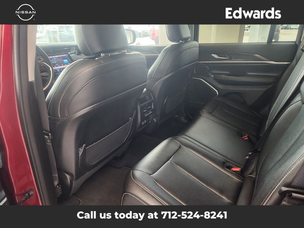 2023 Jeep Cherokee 4xe photo 13
