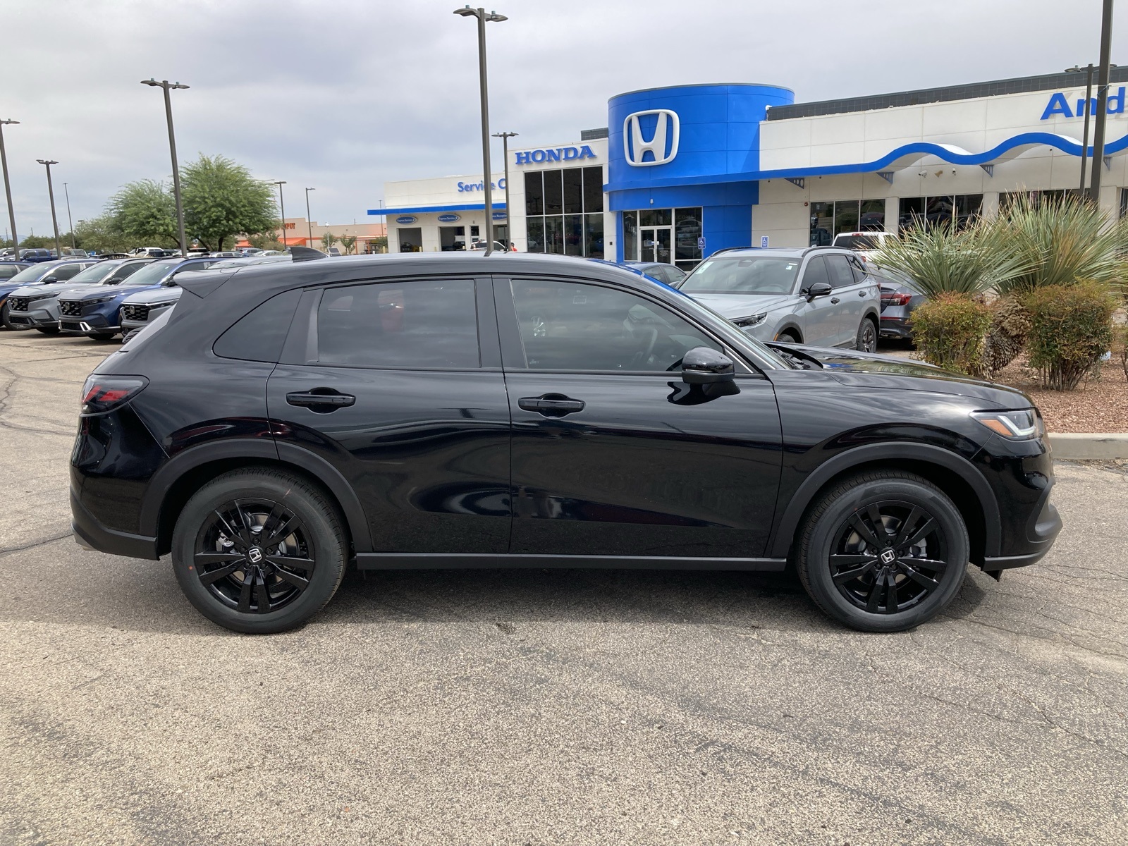 2026 Honda HR-V Sport photo 4