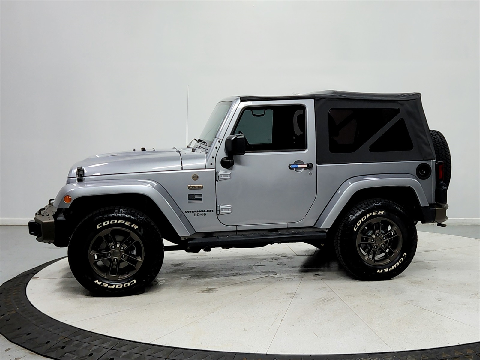 2017 Jeep Wrangler Anniversary Edition photo 4