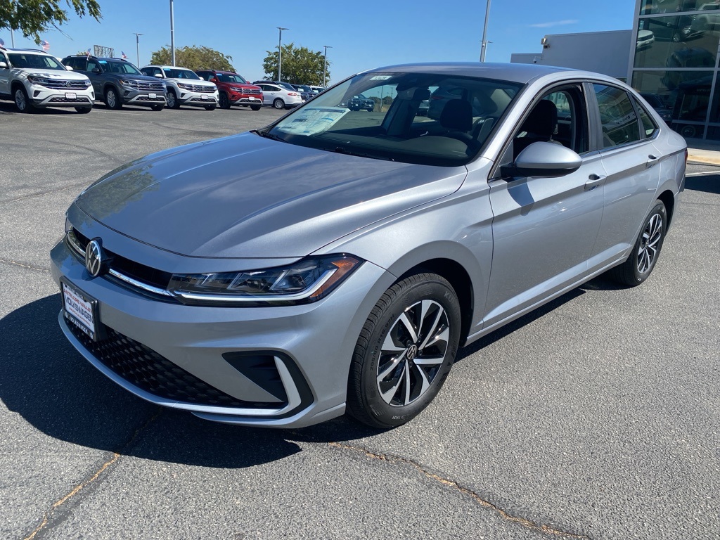 2025 Volkswagen Jetta 1.5T S photo 3