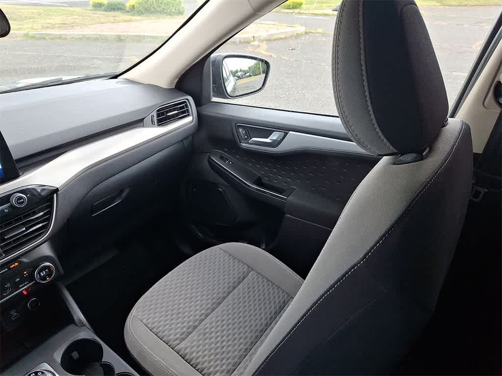 2020 Ford Escape SE Sport Hybrid photo 11
