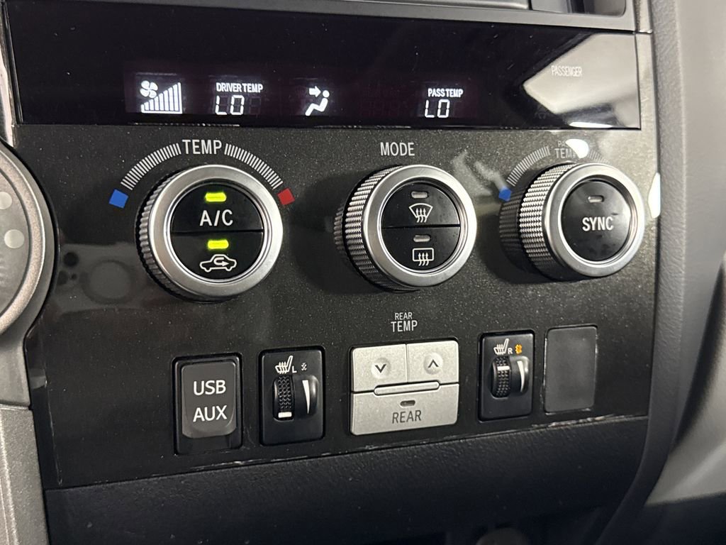 2016 Toyota Sequoia Limited photo 30