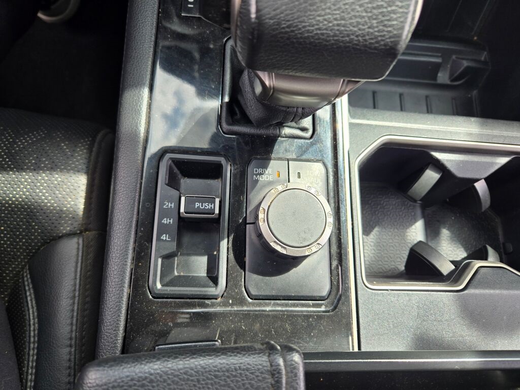 2023 Toyota Tundra Limited photo 32