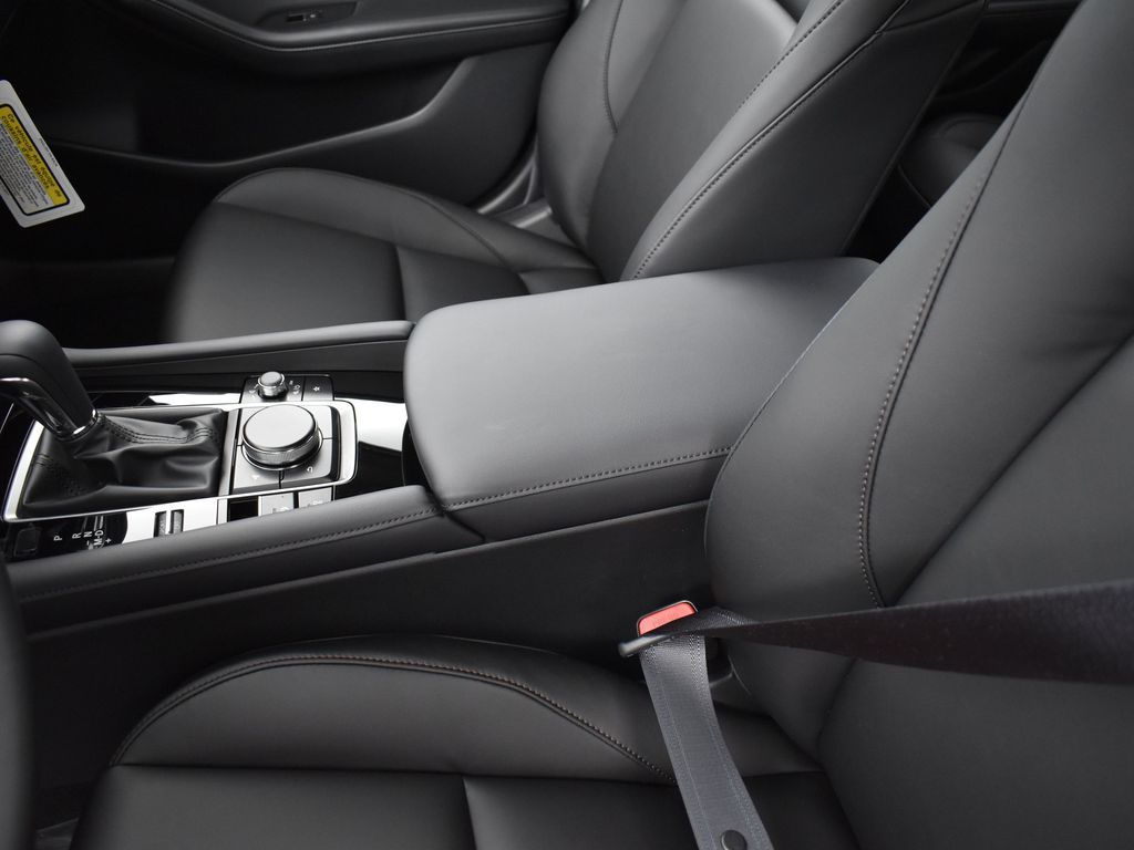 2025 Mazda Mazda3 2.5 Select Sport photo 11