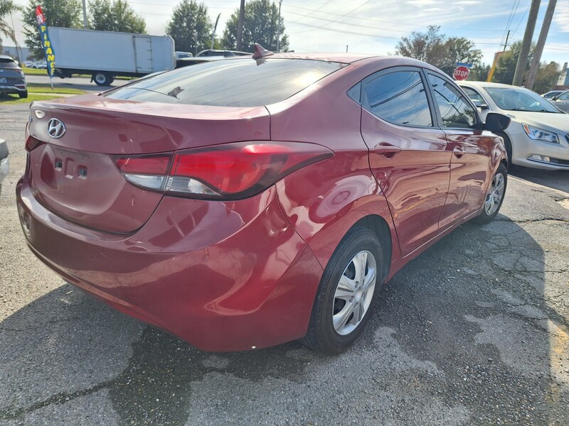 2016 Hyundai Elantra SE photo 4