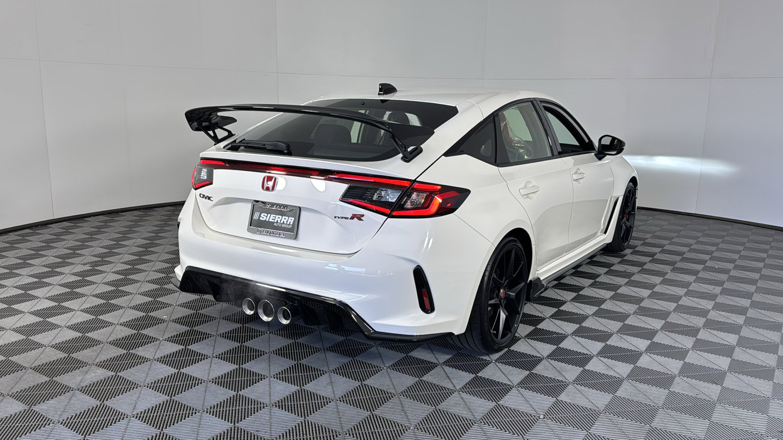 2025 Honda Civic Type R photo 3