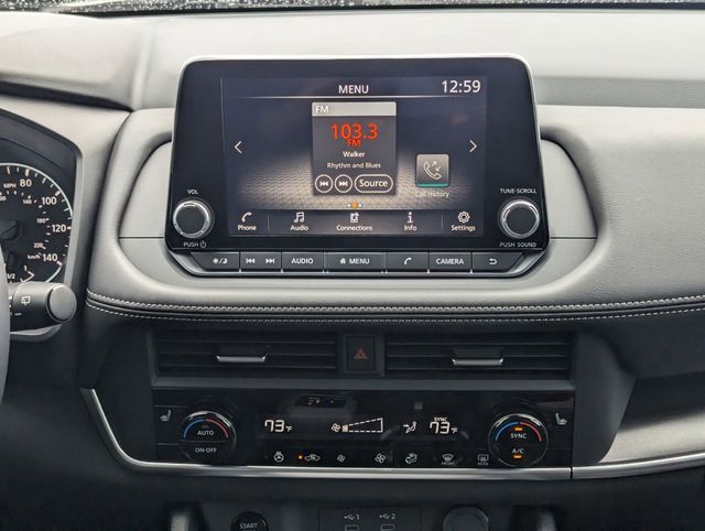 2025 Nissan Rogue SV photo 15