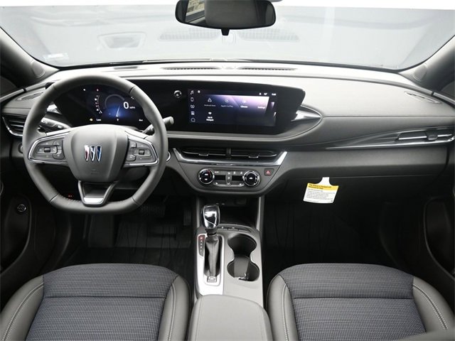 2025 Buick Envista Preferred photo 11