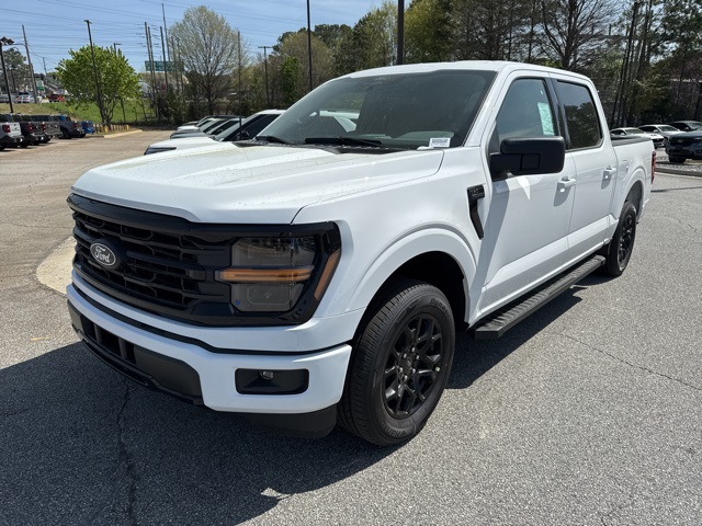 2025 Ford F-150 XLT photo 5