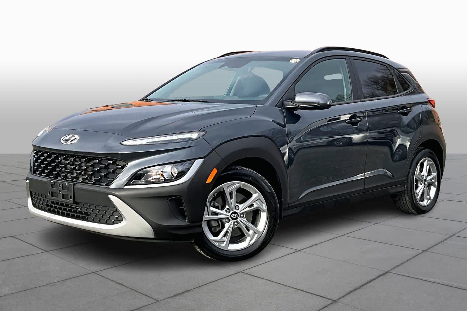 2022 Hyundai Kona SEL's photo