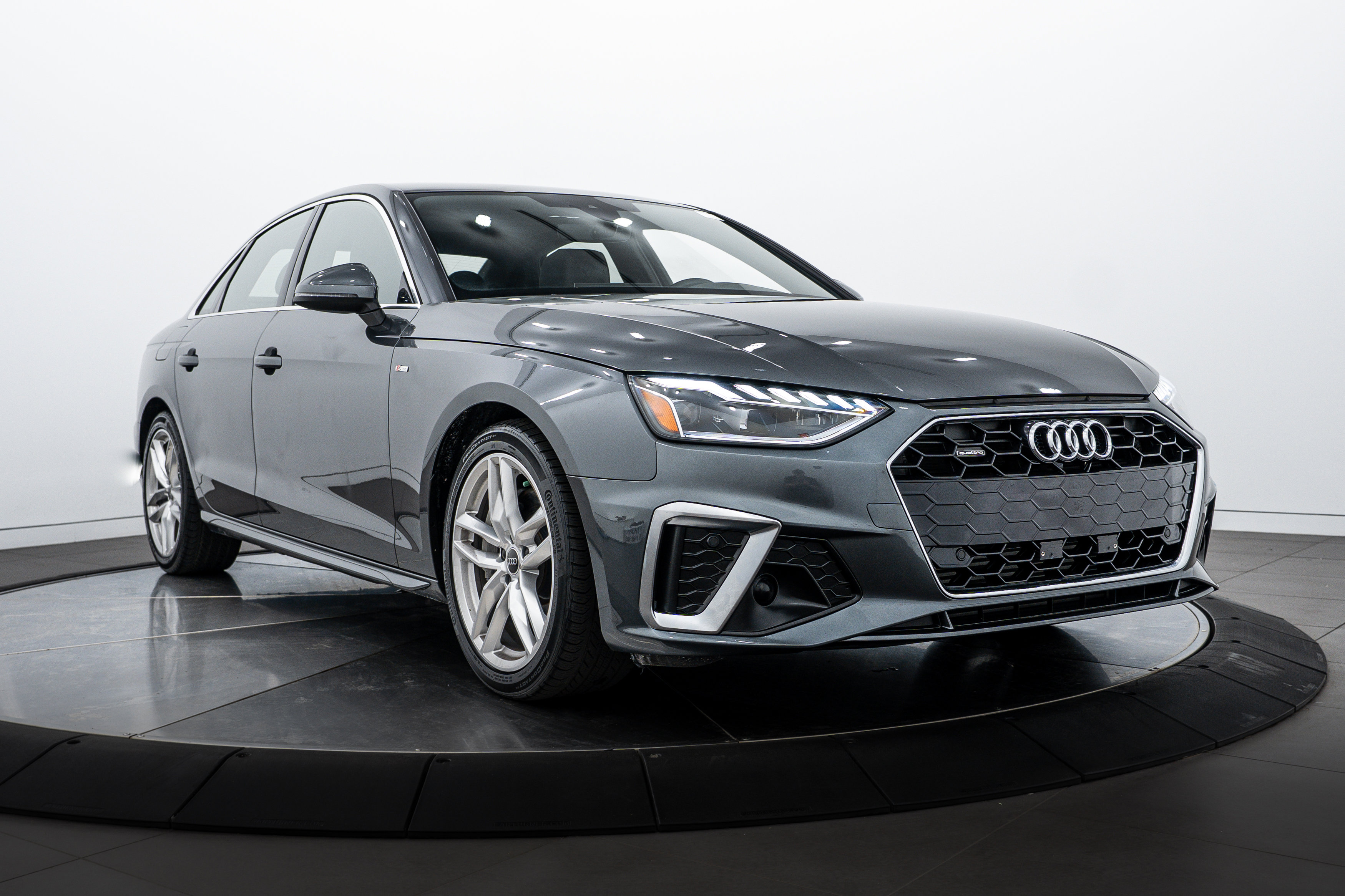 2023 Audi A4 S line Quattro Premium photo 2