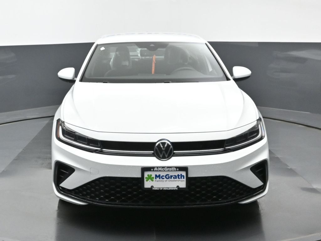 2026 Volkswagen Jetta 1.5T Sport photo 2