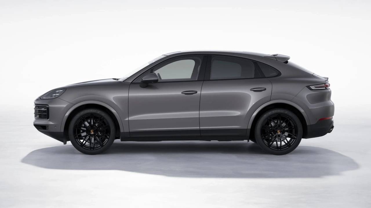 2026 Porsche Cayenne Coupe photo 2
