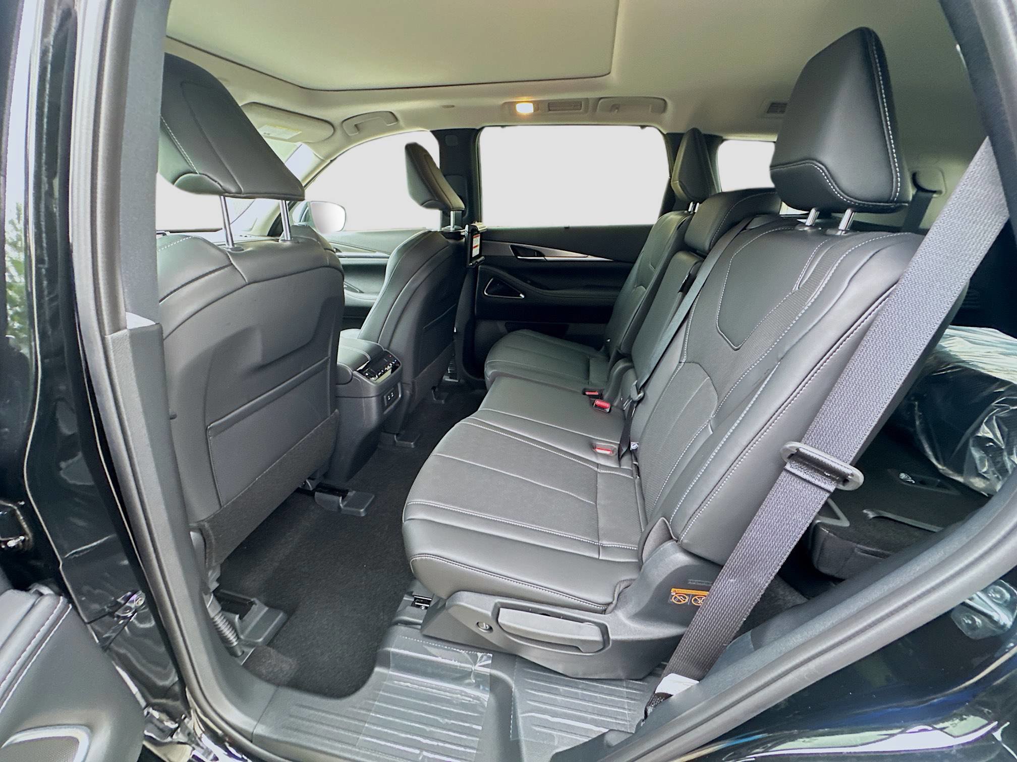 2026 Infiniti QX60 Luxe photo 20
