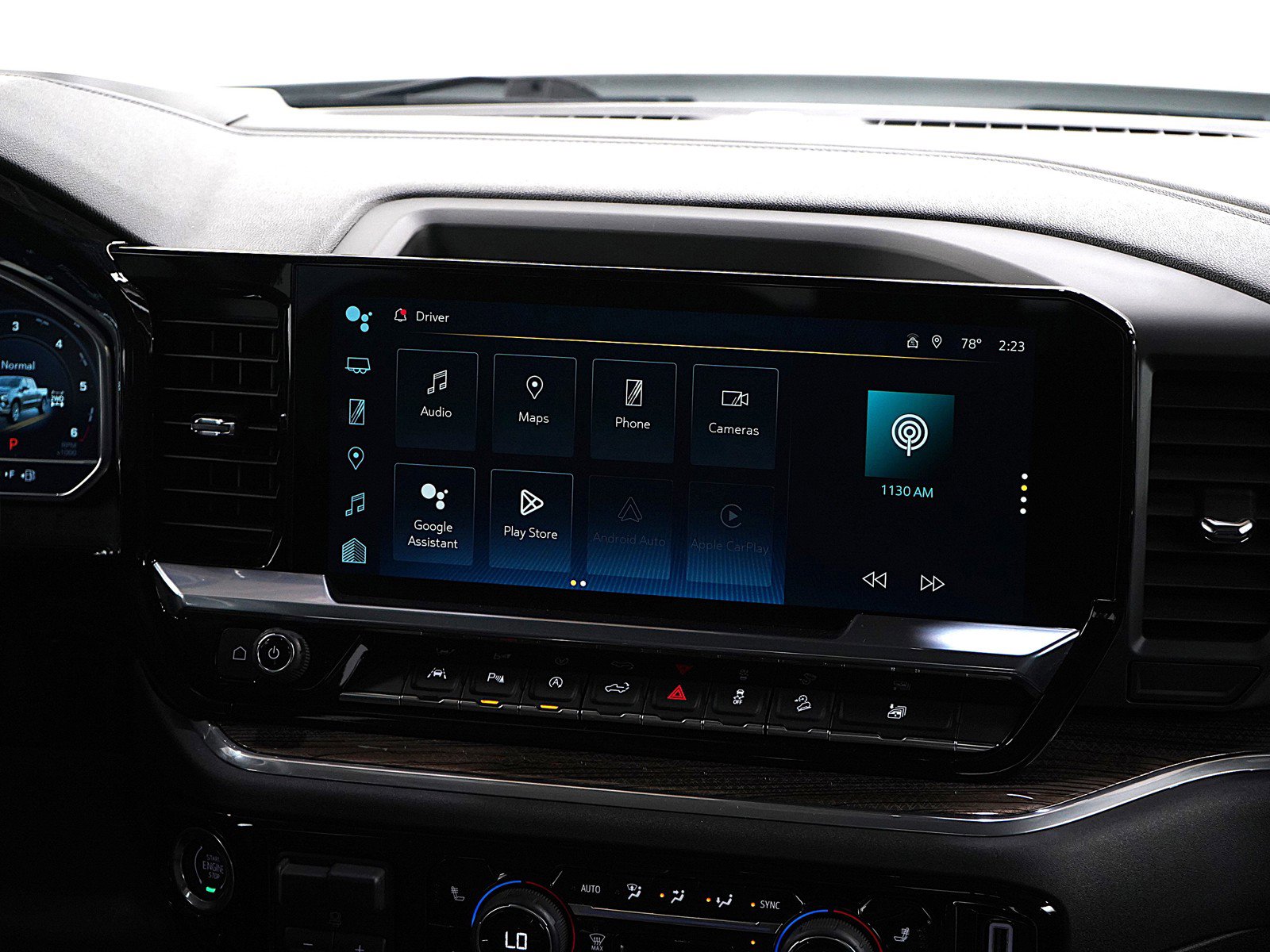 2023 Chevrolet Silverado RST photo 13