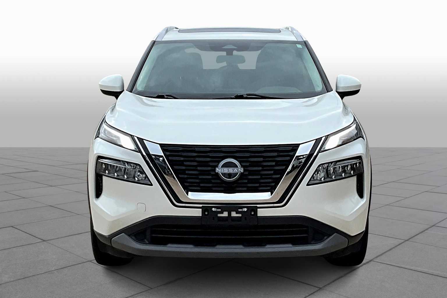 2023 Nissan Rogue SV photo 3