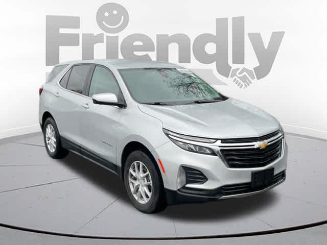 2022 Chevrolet Equinox LT photo 3