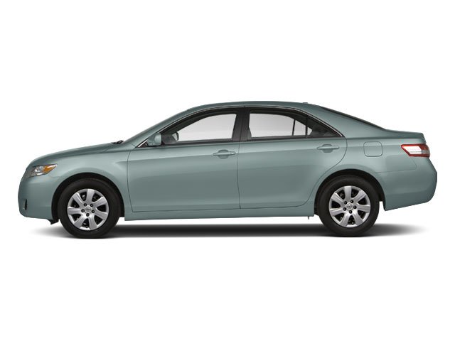 2010 Toyota Camry LE photo 3