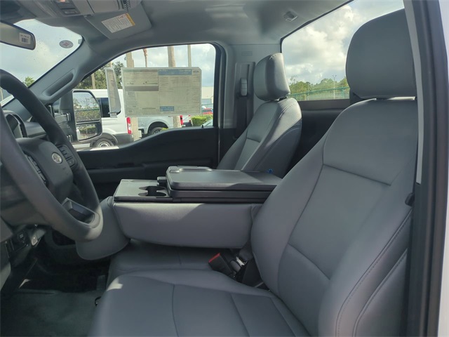2026 Ford F-450 photo 14