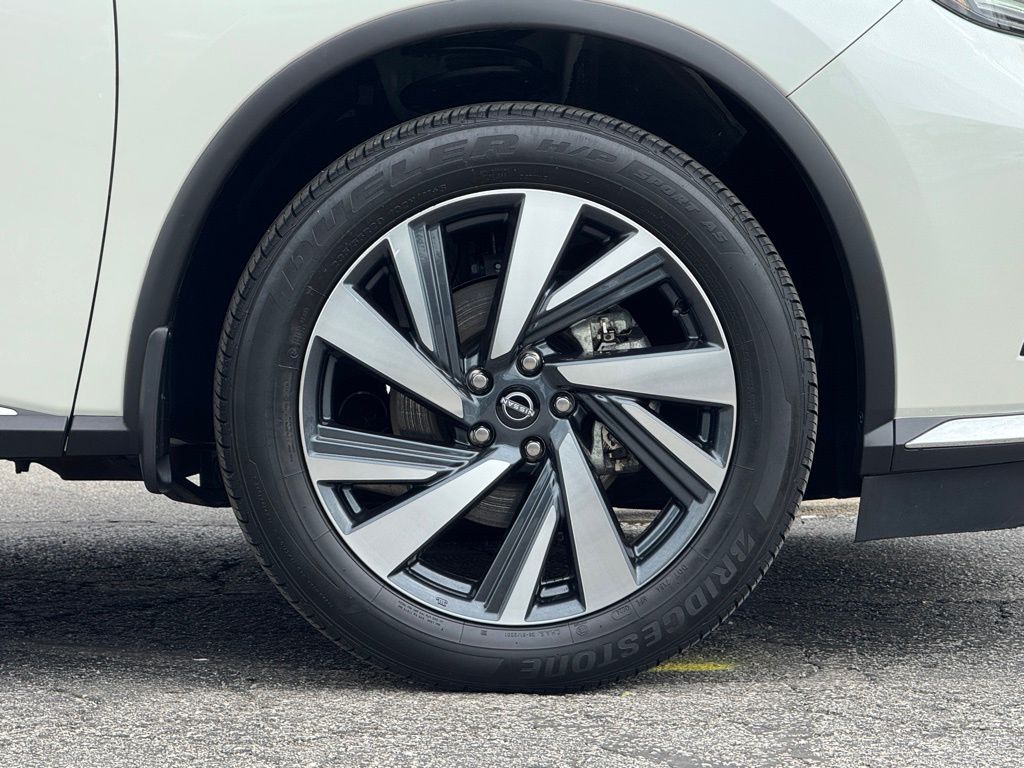 2024 Nissan Murano SL photo 3