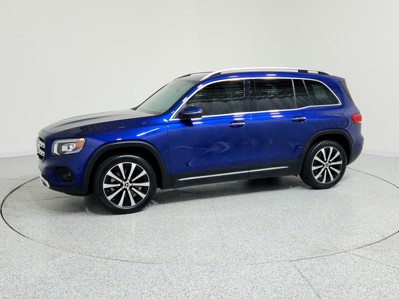 2022 Mercedes Benz GLB 250 photo 8