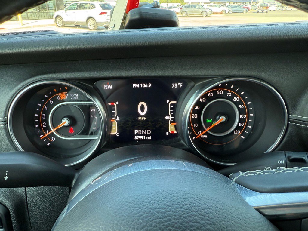 2020 Jeep Wrangler Unlimited Sahara photo 24