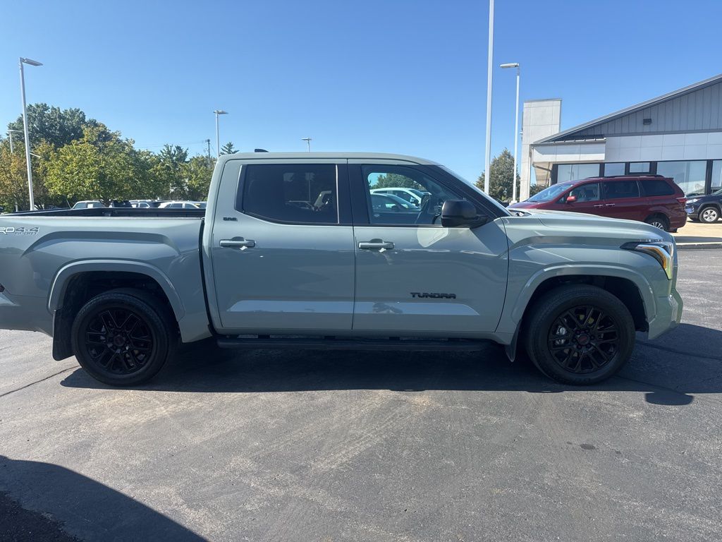 2023 Toyota Tundra SR5 TRD photo 7