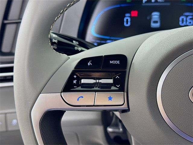 2025 Hyundai Elantra SEL Sport photo 13