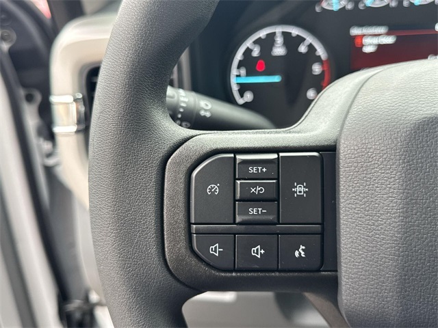 2024 Ford F-350 photo 12