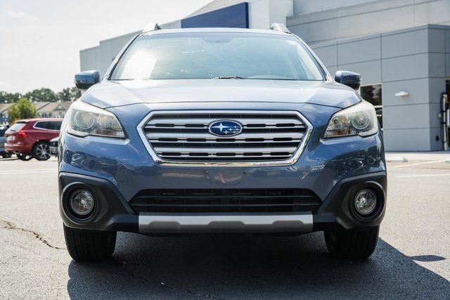 2016 Subaru Outback Limited photo 2