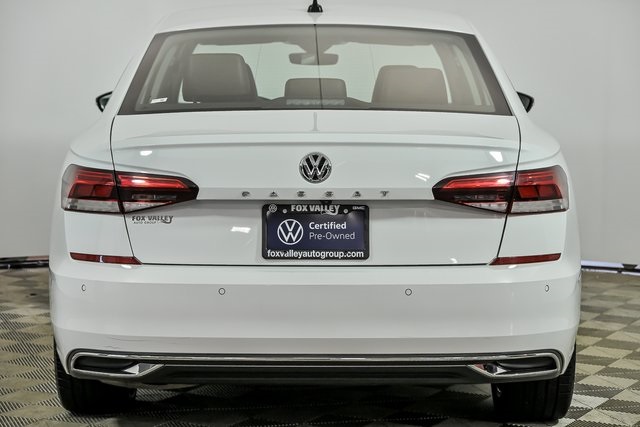 2022 Volkswagen Passat 2.0T Limited photo 6