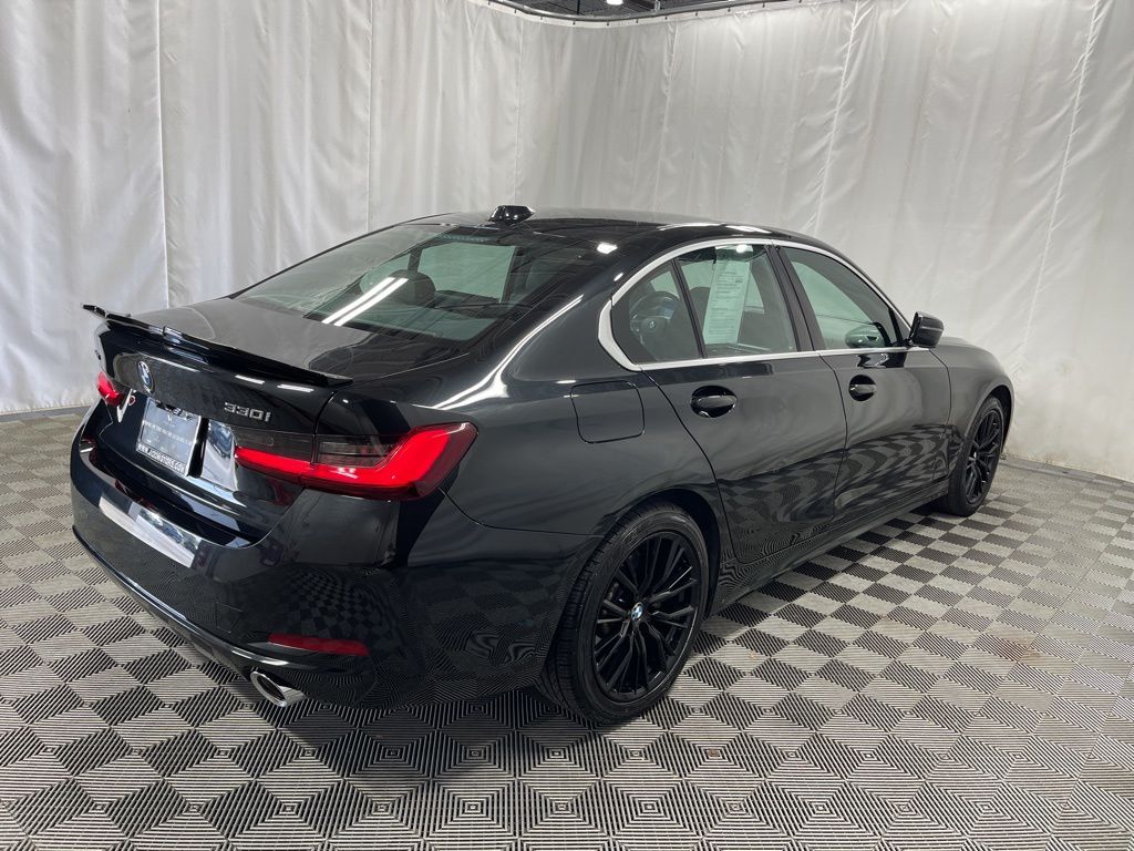 2024 Bmw 330i xDrive photo 3