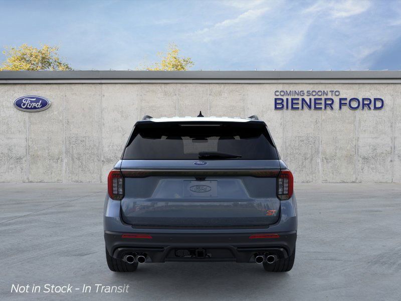 2025 Ford Explorer ST photo 4