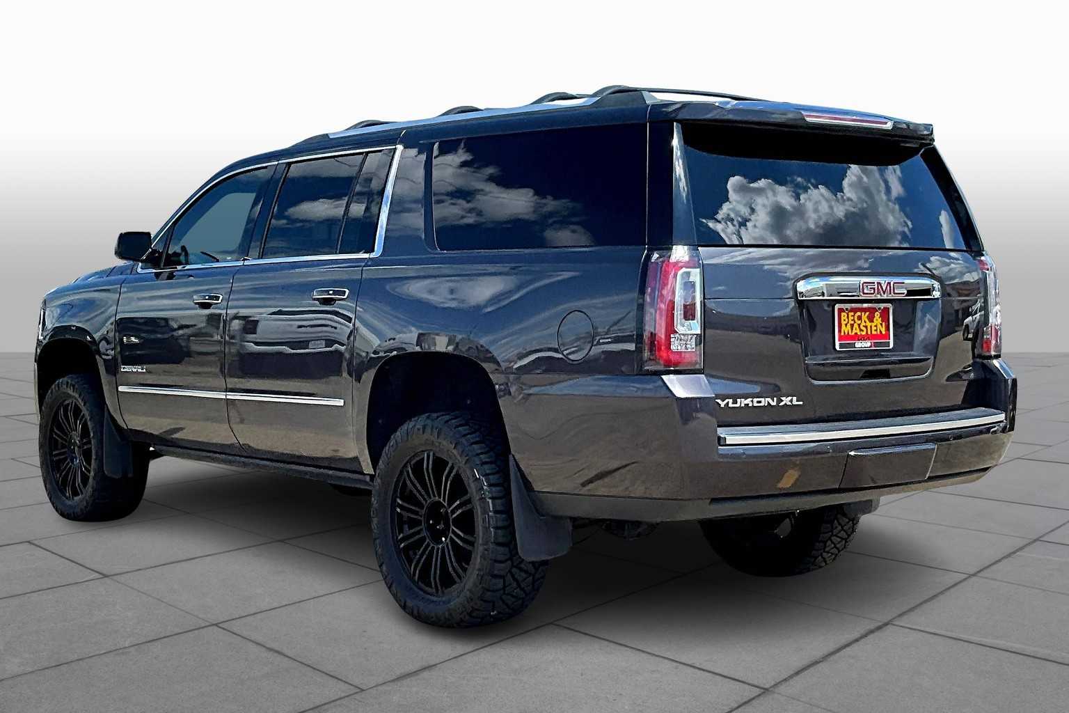 2017 Gmc Yukon XL Denali photo 10