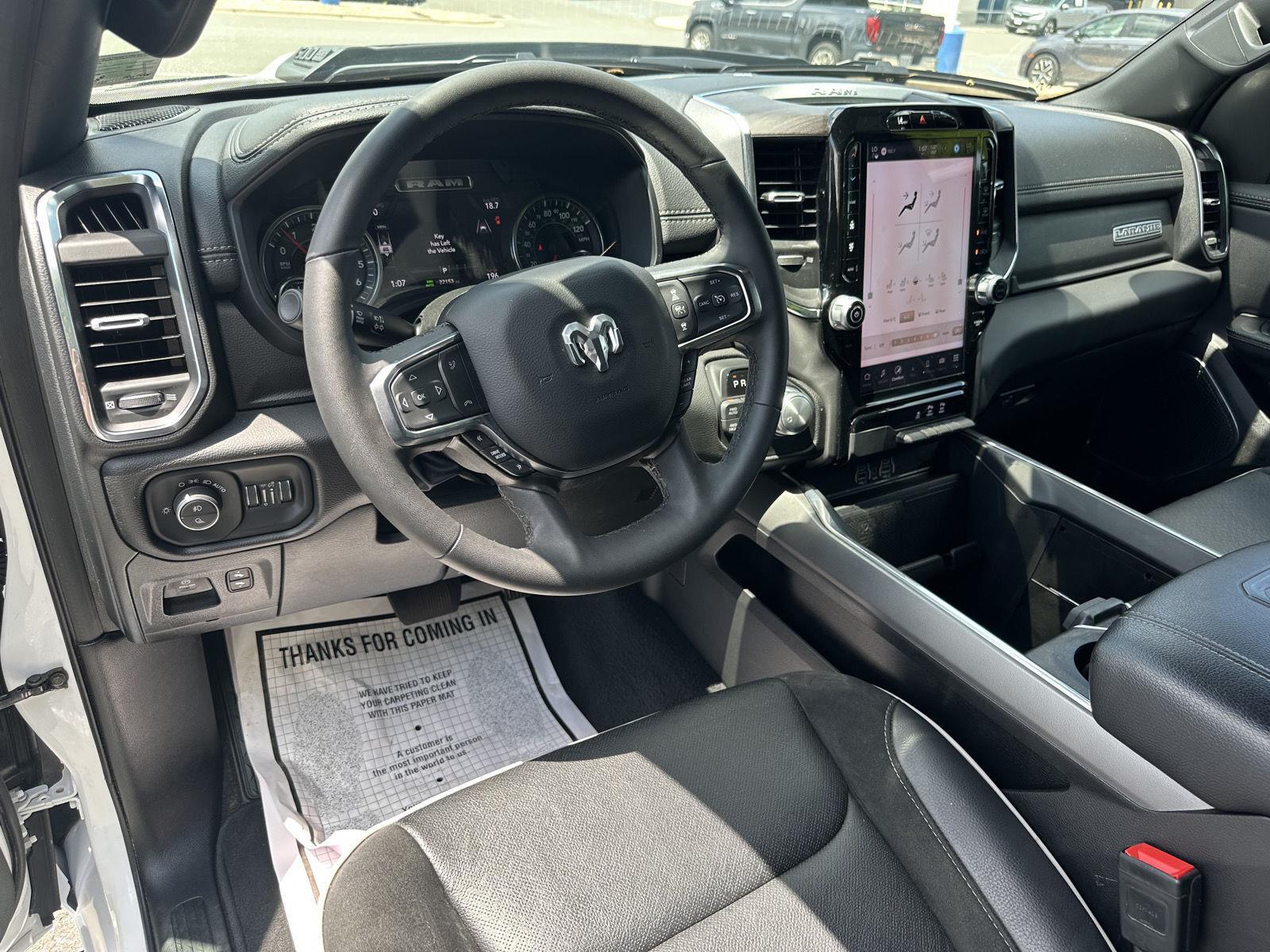 2025 Ram 1500 Laramie photo 9