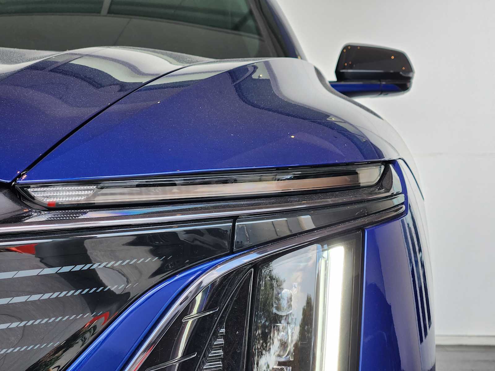 2025 Cadillac Lyriq Sport photo 6